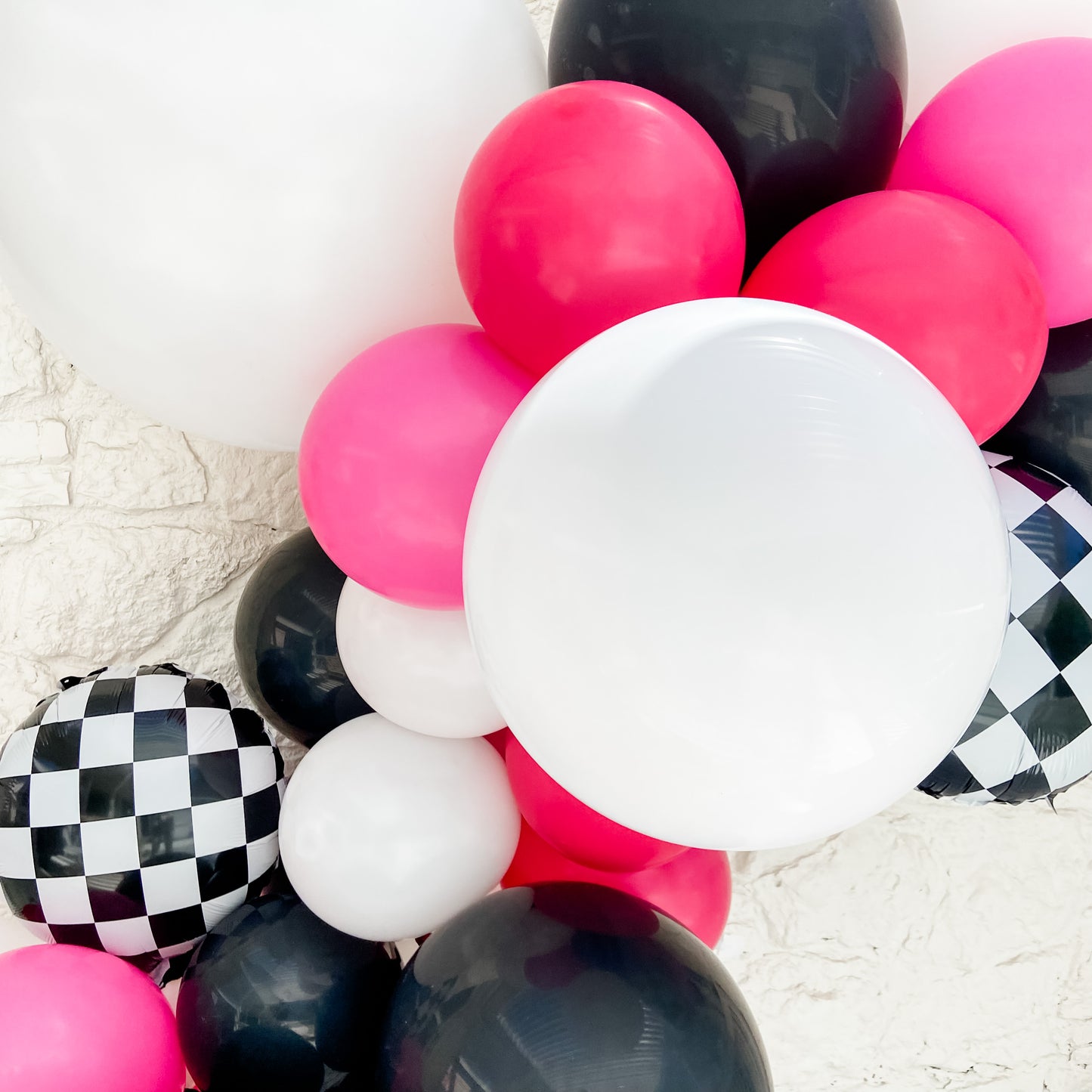 Hottie Wheels Balloon Garland Kit