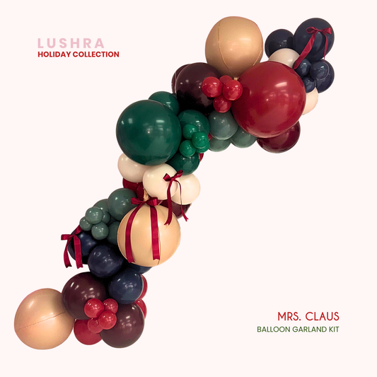 Mrs. Claus Balloon Garland Kit