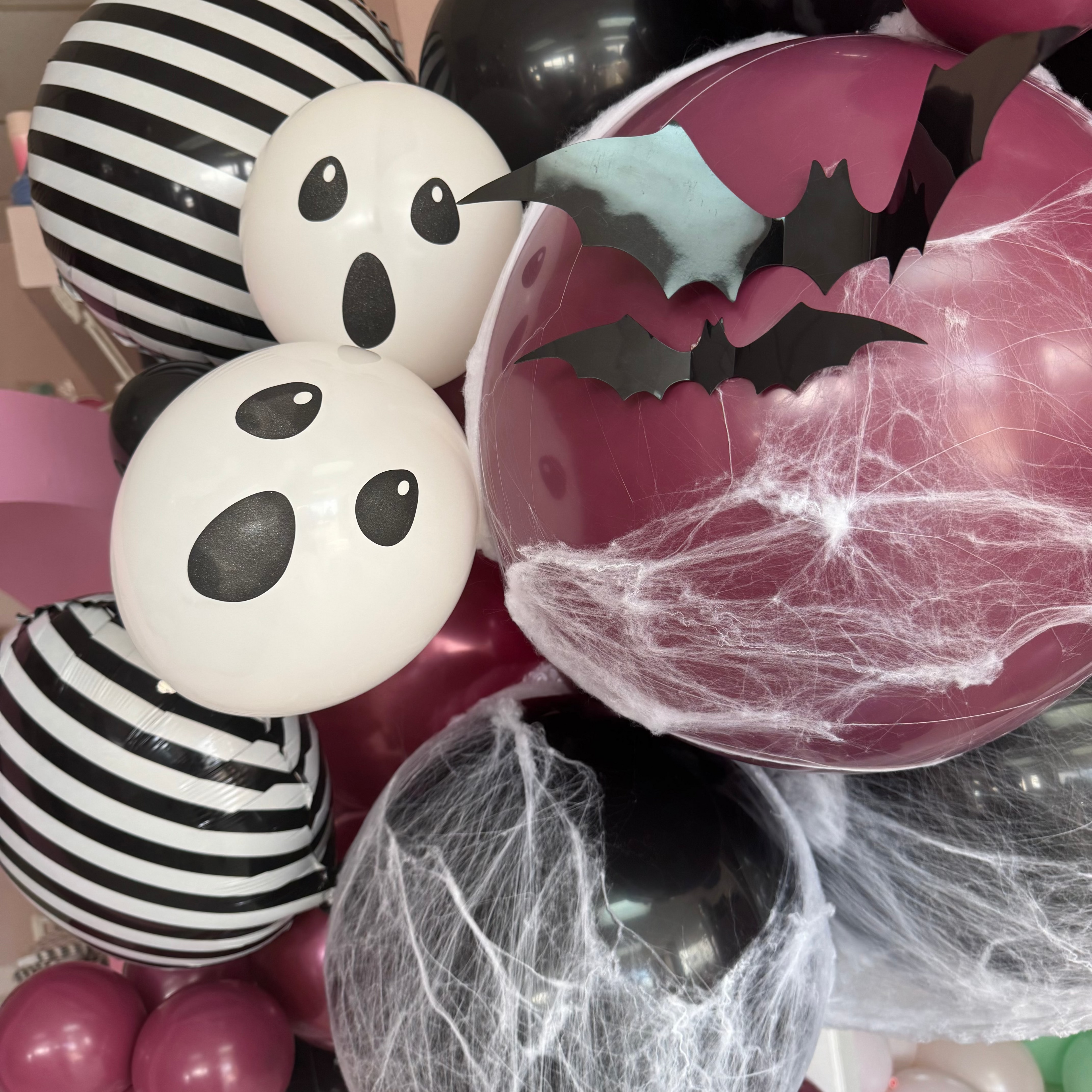 White Spider Web Decoration (200 sq. ft.)