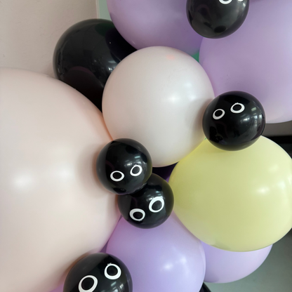 Bubblegum Boo! Balloon Garland Kit