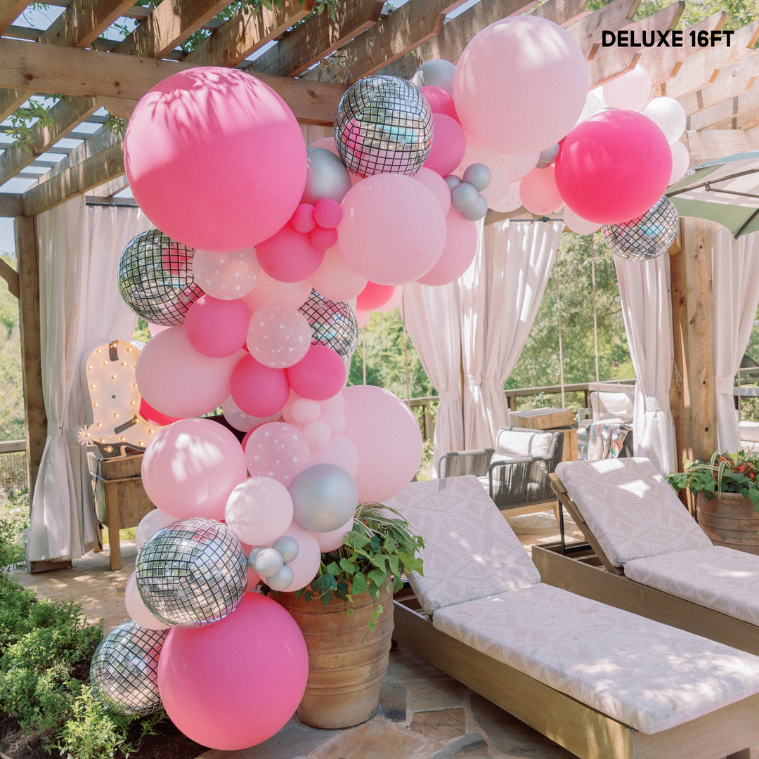 What Would Dolly Do Balloon Garland Kit