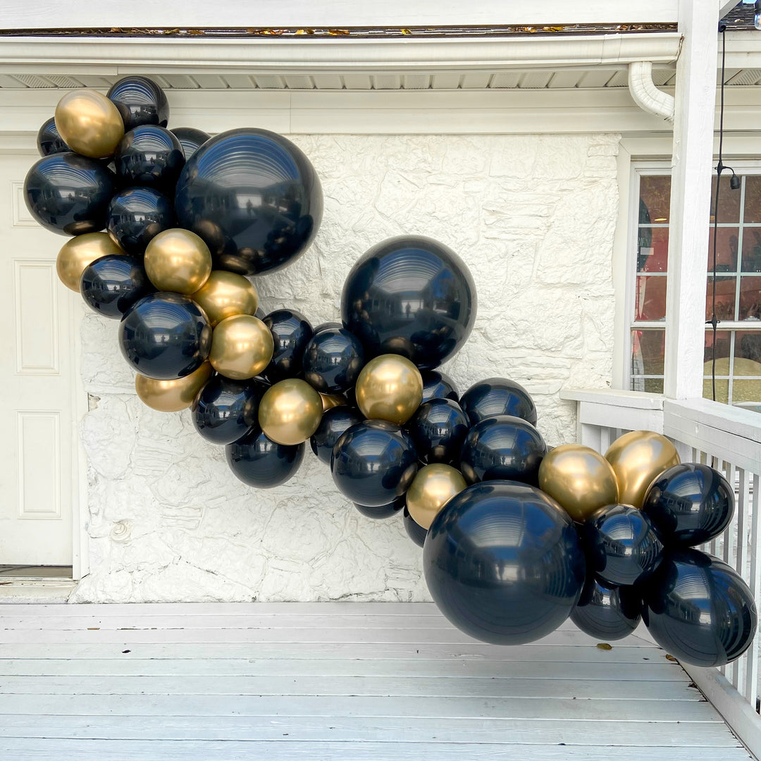 Roaring Good Time Inflated Balloon Garland