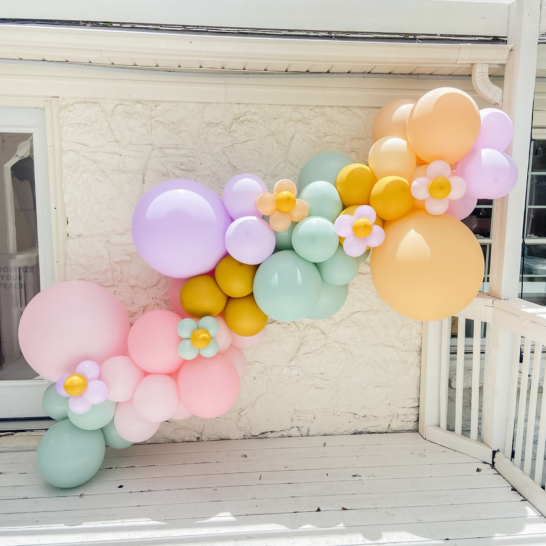 Dazed & Engaged Inflated Balloon Garland
