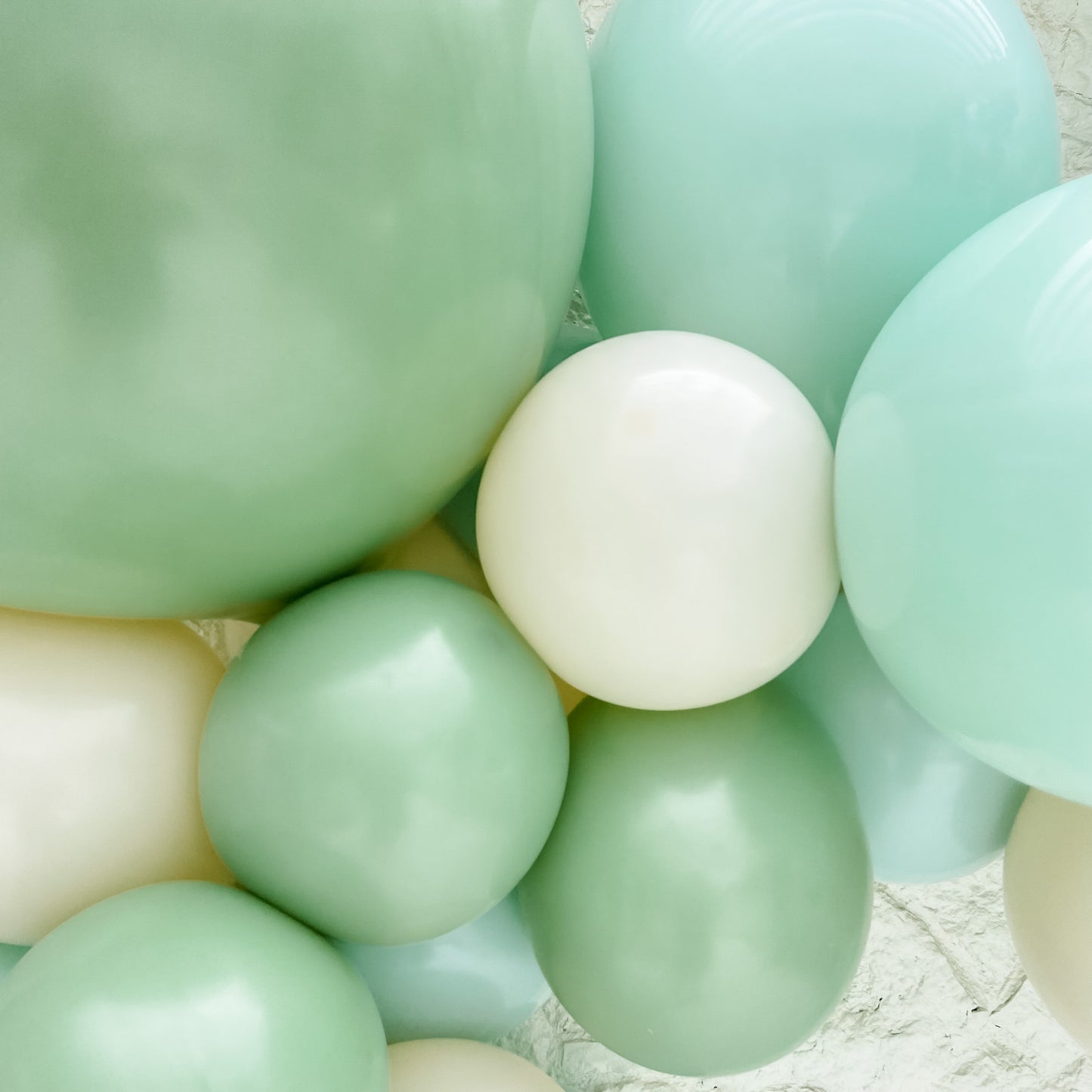 Aquamarine Balloon Garland Kit