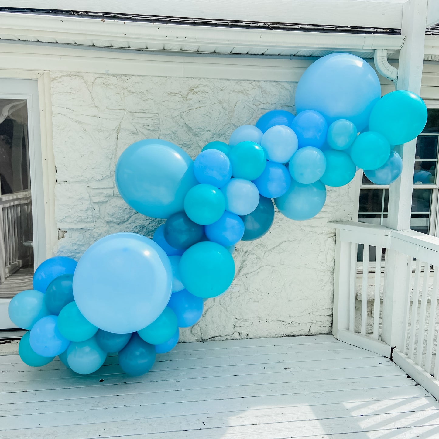 Pool Daze Balloon Garland Kit