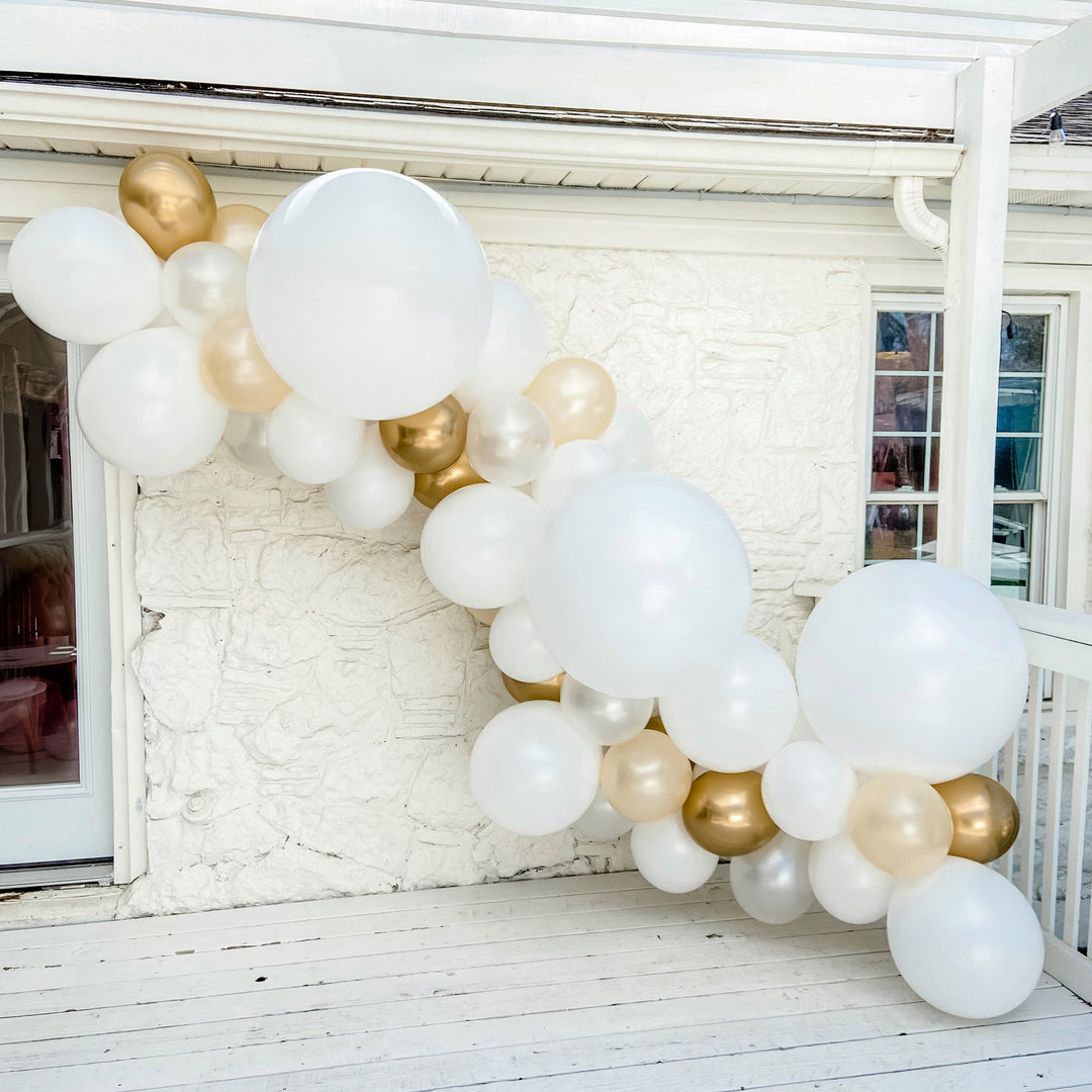On Cloud 9 Inflated Balloon Garland