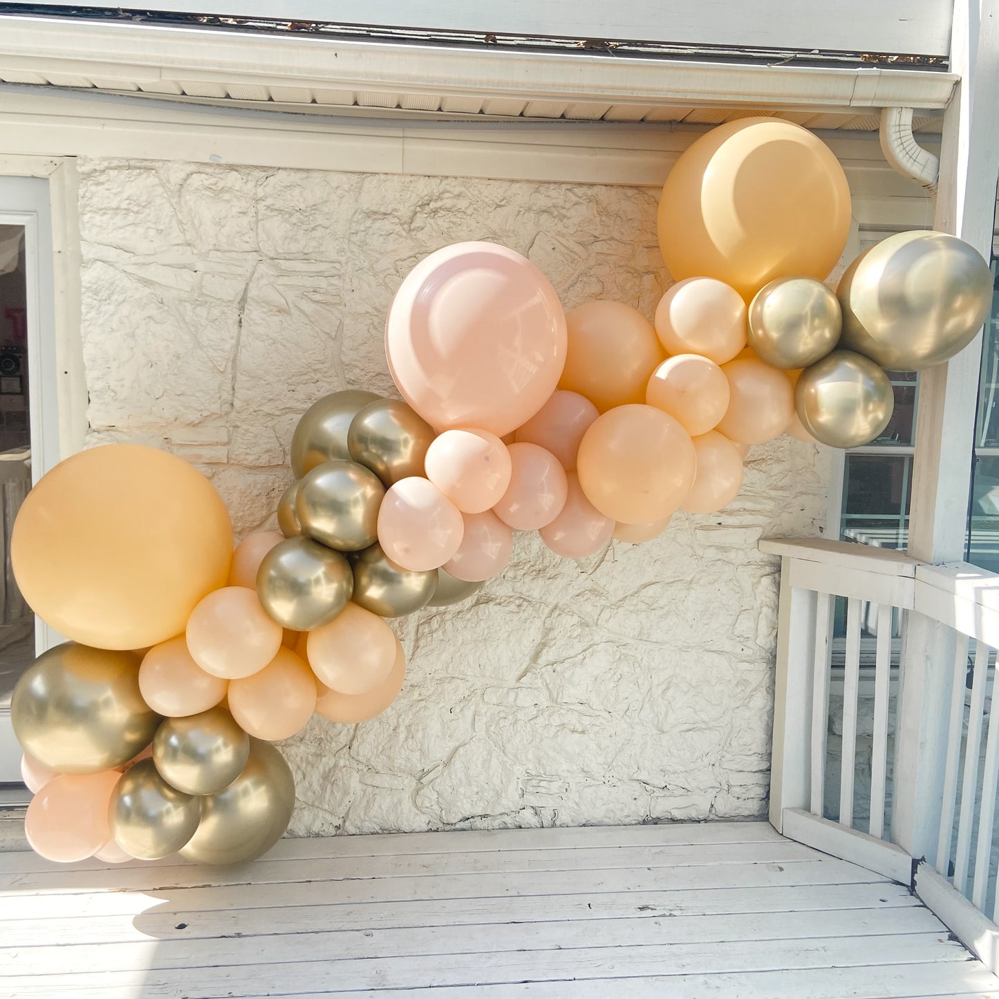Golden Girl Balloon Garland Kit
